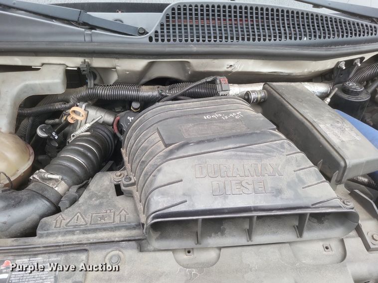 image for item EJ7985 2015 Chevrolet Express G4500 van cab and chassis