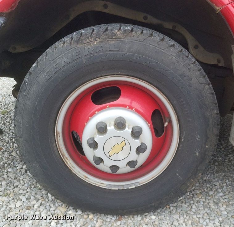 image for item EJ7985 2015 Chevrolet Express G4500 van cab and chassis