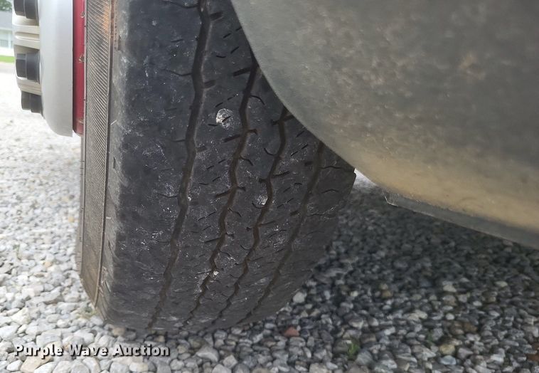 image for item EJ7985 2015 Chevrolet Express G4500 van cab and chassis