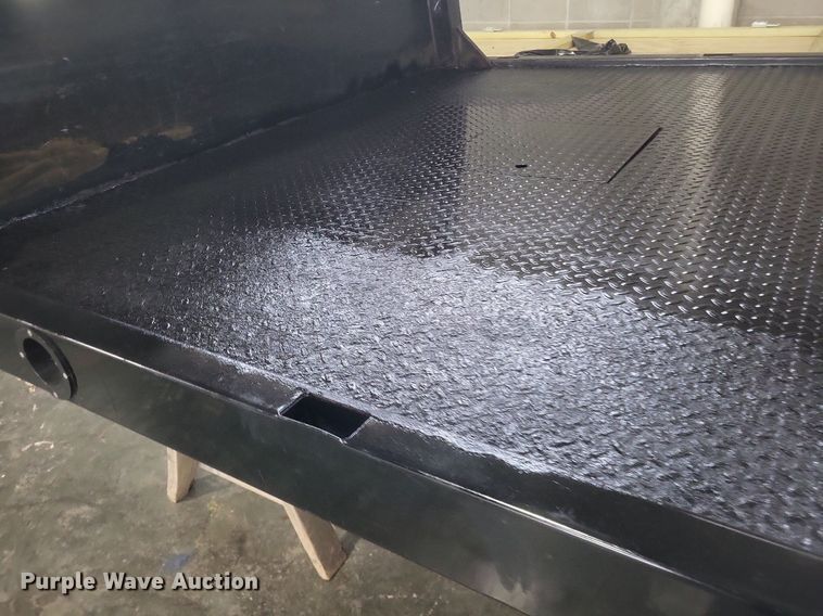 image for item EJ7989 CM 1500399 flatbed
