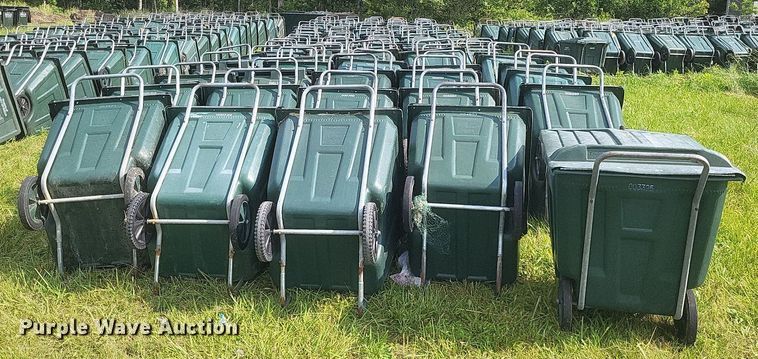 image for item EJ7992 Approximately 100 Amerikart trash carts 