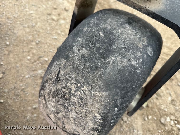 image for item EK1379 Kubota SZ26-61 ZTR lawn mower