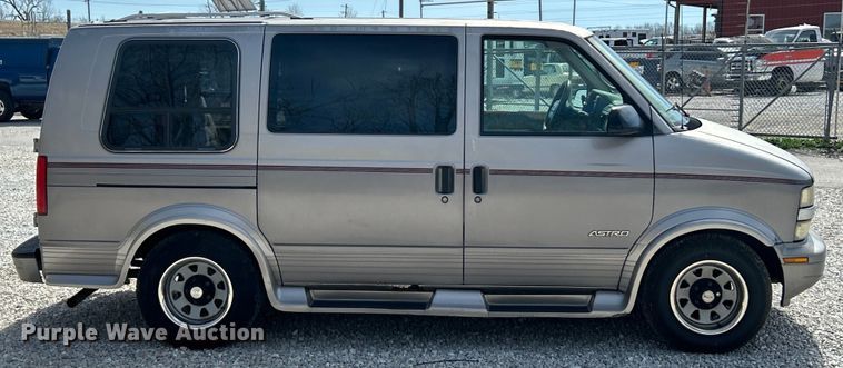 image for item EK4420 1995 Chevrolet Astro van