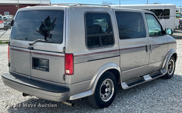 image for item EK4420 1995 Chevrolet Astro van