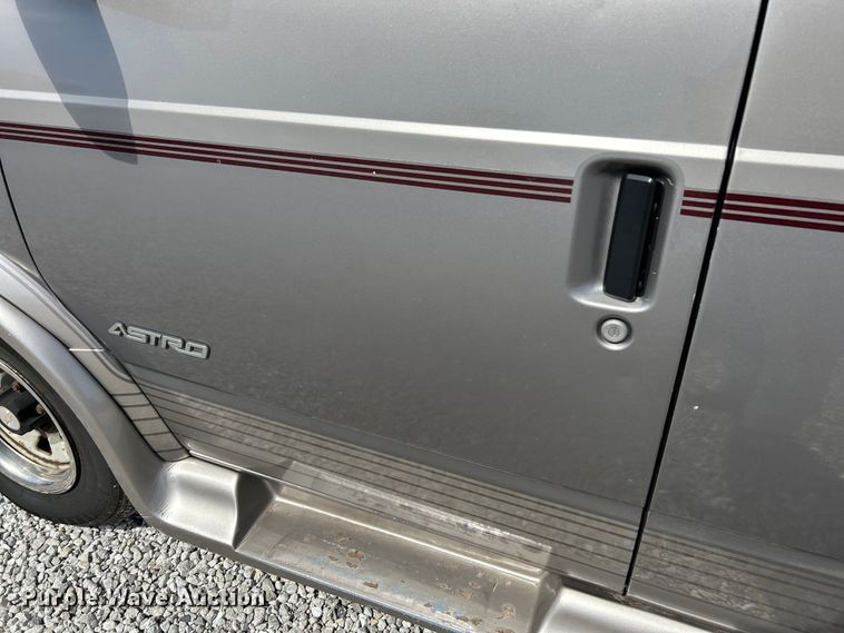 image for item EK4420 1995 Chevrolet Astro van