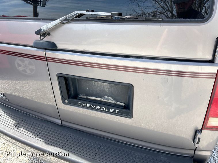 image for item EK4420 1995 Chevrolet Astro van