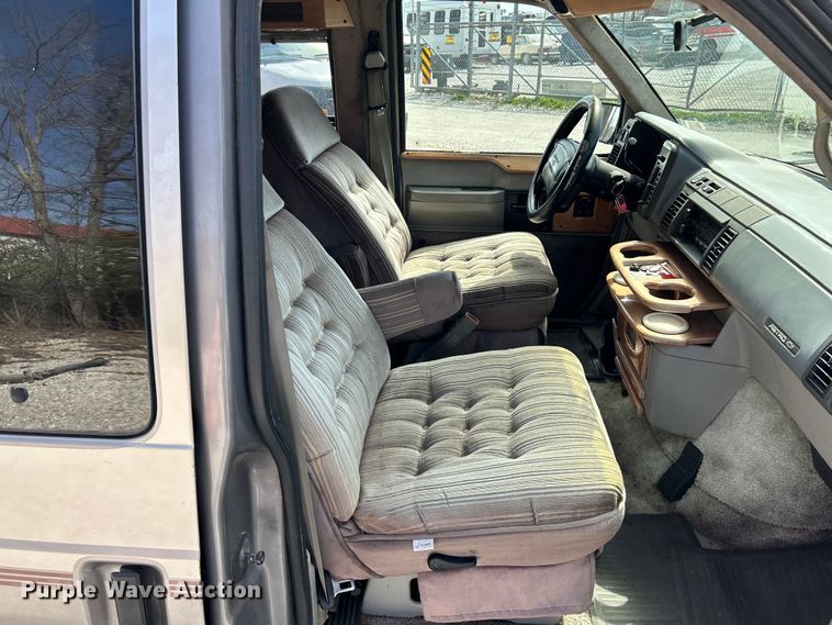 image for item EK4420 1995 Chevrolet Astro van