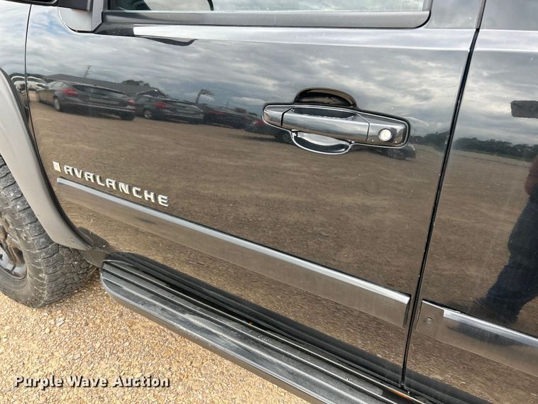 image for item EK4641 2008 Chevrolet Avalanche LT Crew Cab pickup truck