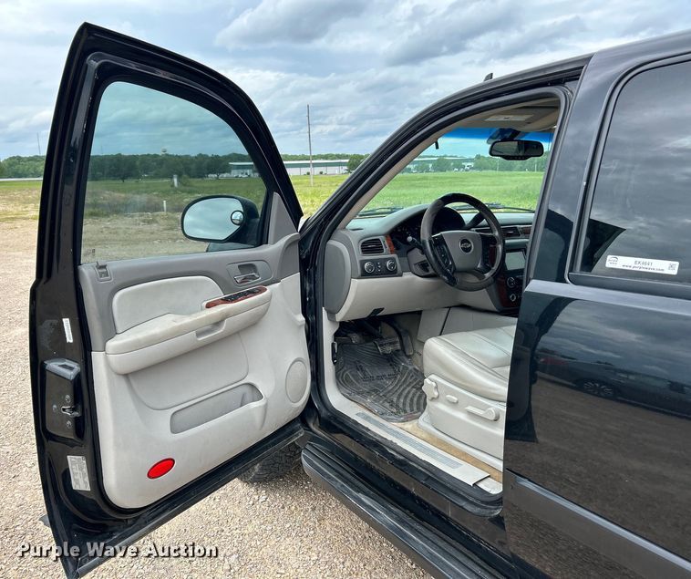 image for item EK4641 2008 Chevrolet Avalanche LT Crew Cab pickup truck