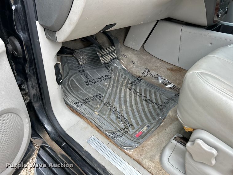 image for item EK4641 2008 Chevrolet Avalanche LT Crew Cab pickup truck