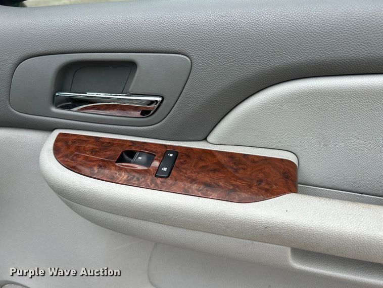 image for item EK4641 2008 Chevrolet Avalanche LT Crew Cab pickup truck