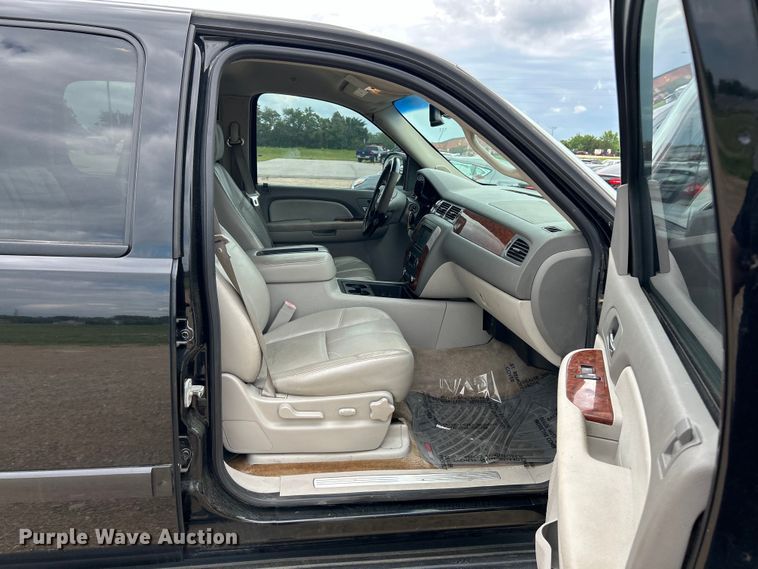 image for item EK4641 2008 Chevrolet Avalanche LT Crew Cab pickup truck