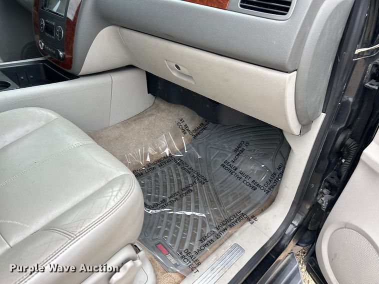 image for item EK4641 2008 Chevrolet Avalanche LT Crew Cab pickup truck