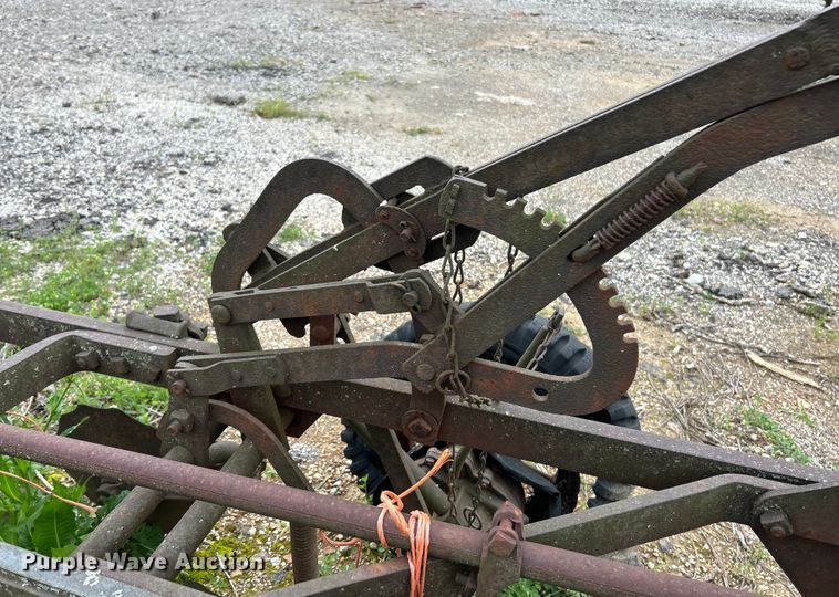 image for item EK4646 1939 John Deere B tractor