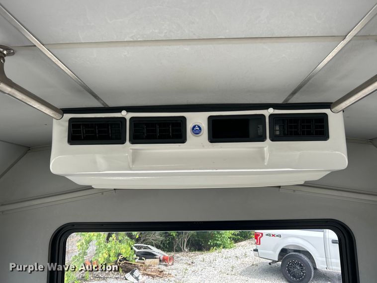 image for item EK4667 2013 Ford E450 Super Duty shuttle bus