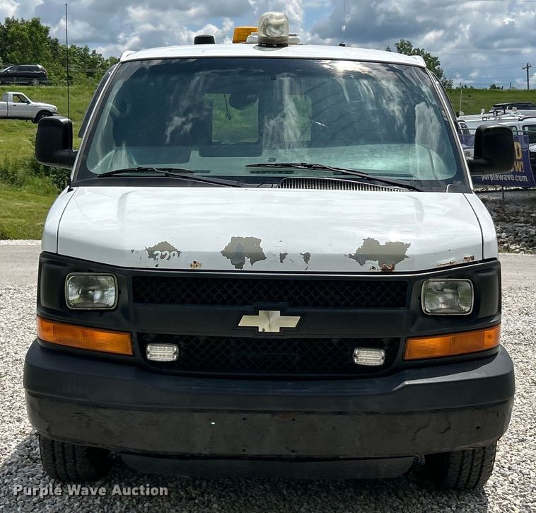 image for item EK4670 2008 Chevrolet Express 3500 van