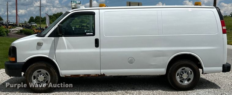 image for item EK4670 2008 Chevrolet Express 3500 van
