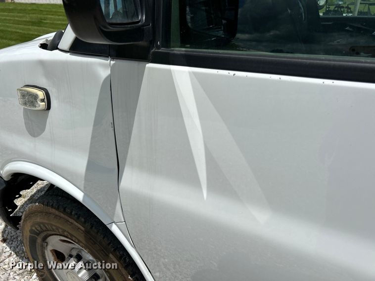 image for item EK4670 2008 Chevrolet Express 3500 van