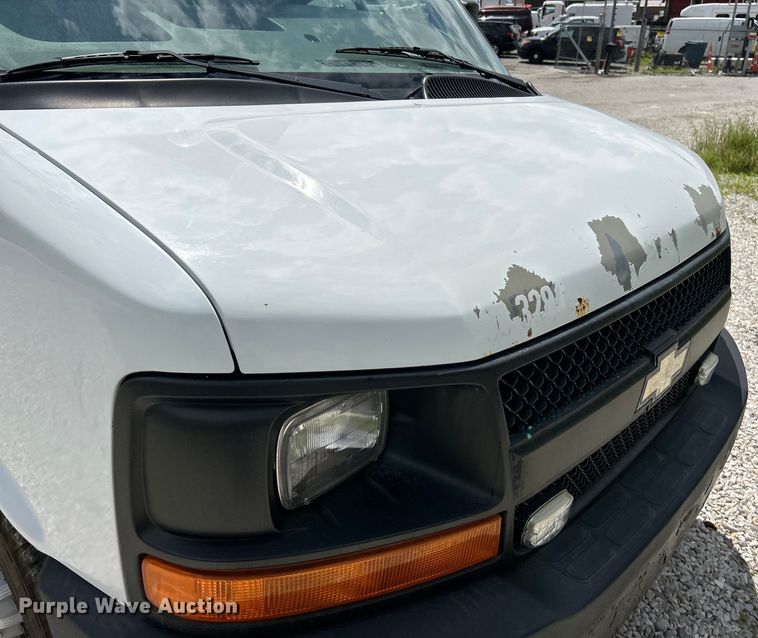 image for item EK4670 2008 Chevrolet Express 3500 van