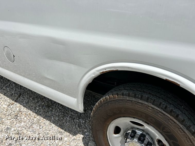 image for item EK4670 2008 Chevrolet Express 3500 van