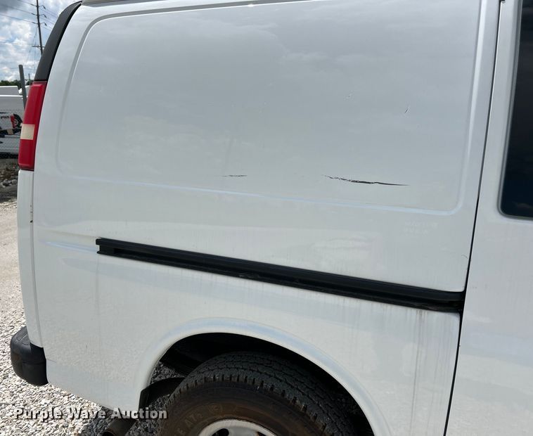 image for item EK4670 2008 Chevrolet Express 3500 van