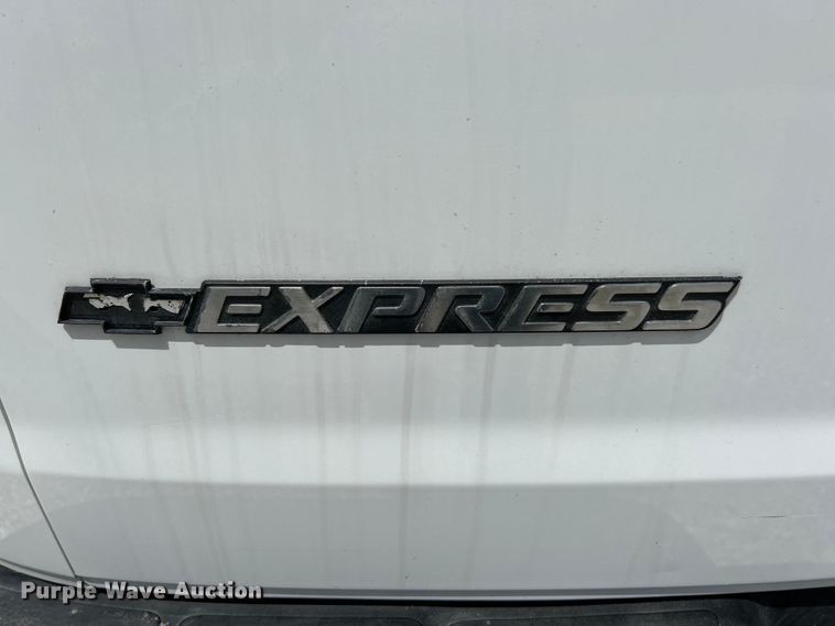 image for item EK4670 2008 Chevrolet Express 3500 van