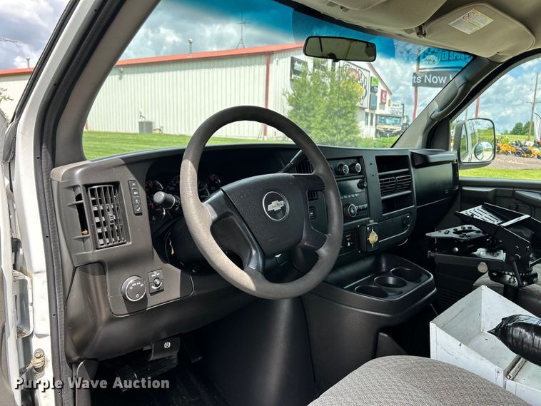 image for item EK4670 2008 Chevrolet Express 3500 van