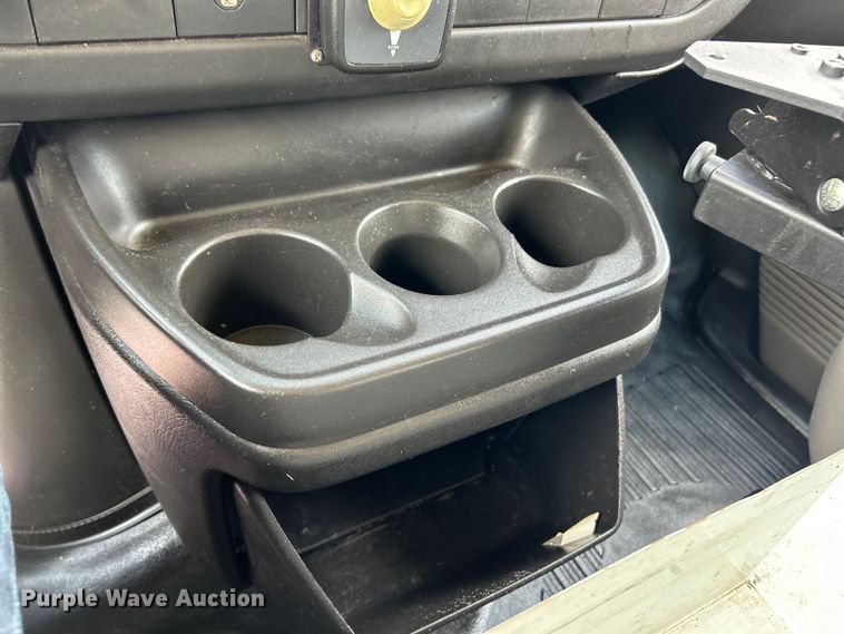 image for item EK4670 2008 Chevrolet Express 3500 van