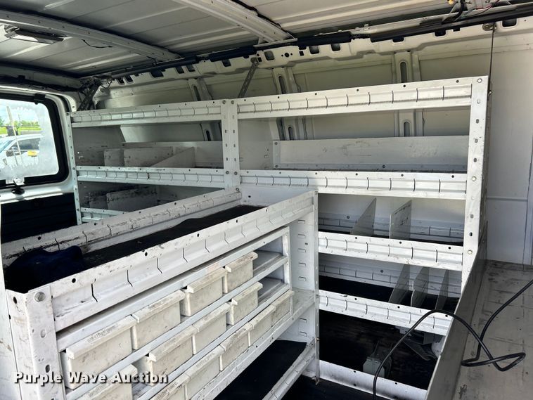 image for item EK4670 2008 Chevrolet Express 3500 van