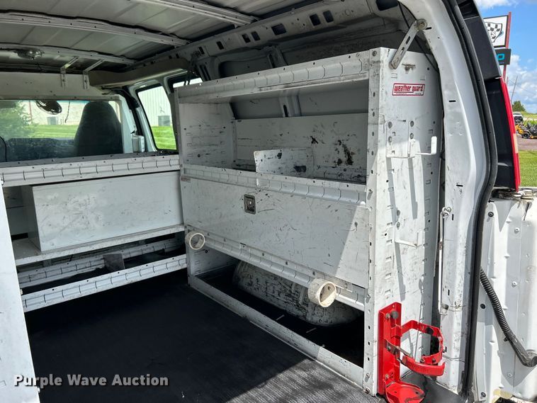 image for item EK4670 2008 Chevrolet Express 3500 van
