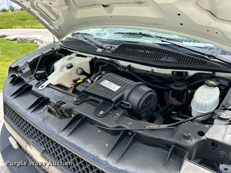 image for item EK4670 2008 Chevrolet Express 3500 van