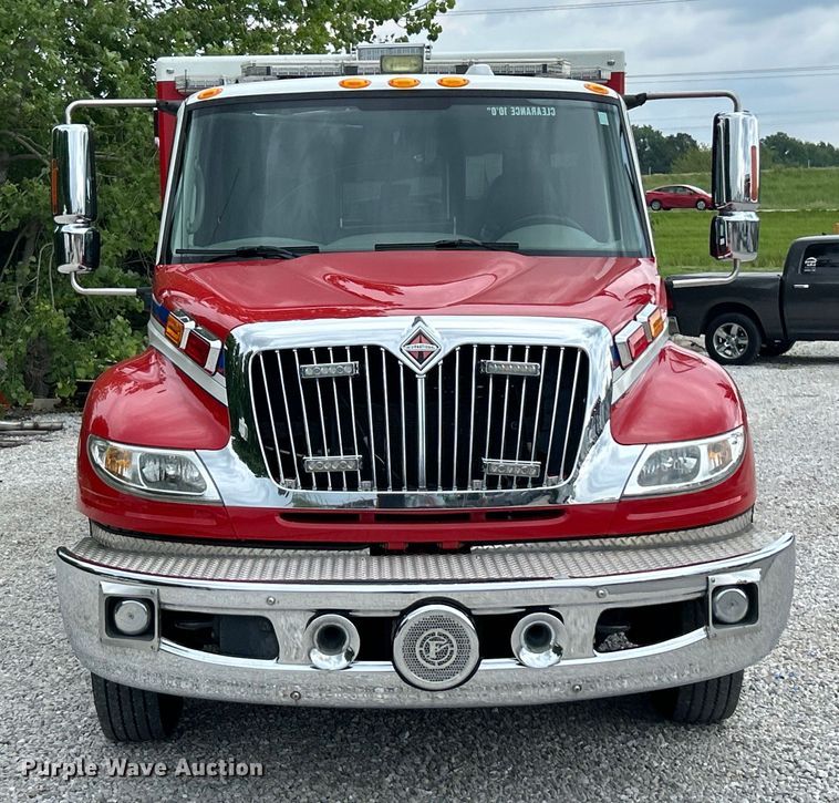 image for item EK4691 2010 International 4400 SBA LP ambulance