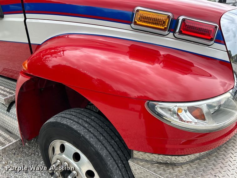 image for item EK4691 2010 International 4400 SBA LP ambulance
