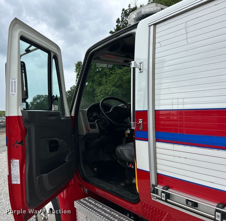 image for item EK4691 2010 International 4400 SBA LP ambulance