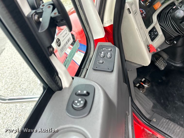 image for item EK4691 2010 International 4400 SBA LP ambulance