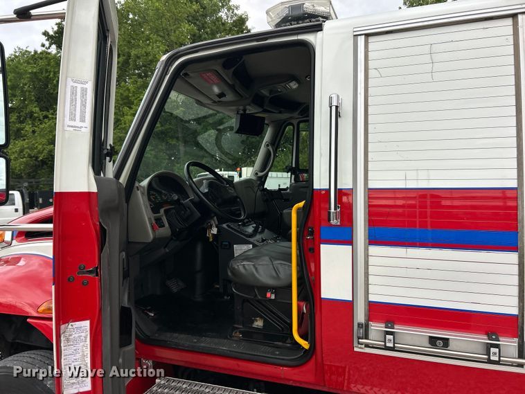 image for item EK4691 2010 International 4400 SBA LP ambulance