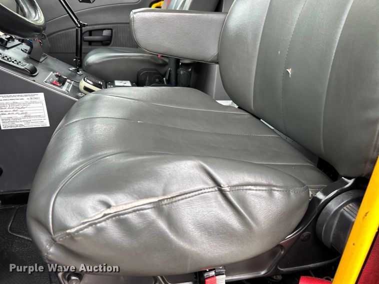 image for item EK4691 2010 International 4400 SBA LP ambulance