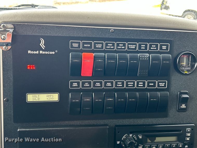 image for item EK4691 2010 International 4400 SBA LP ambulance