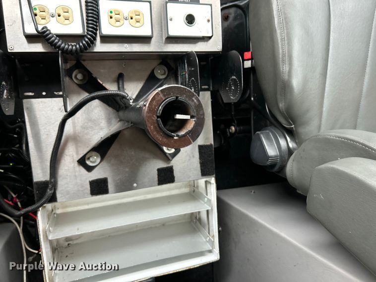 image for item EK4691 2010 International 4400 SBA LP ambulance