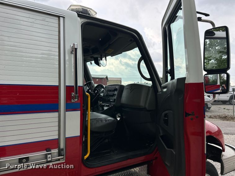 image for item EK4691 2010 International 4400 SBA LP ambulance