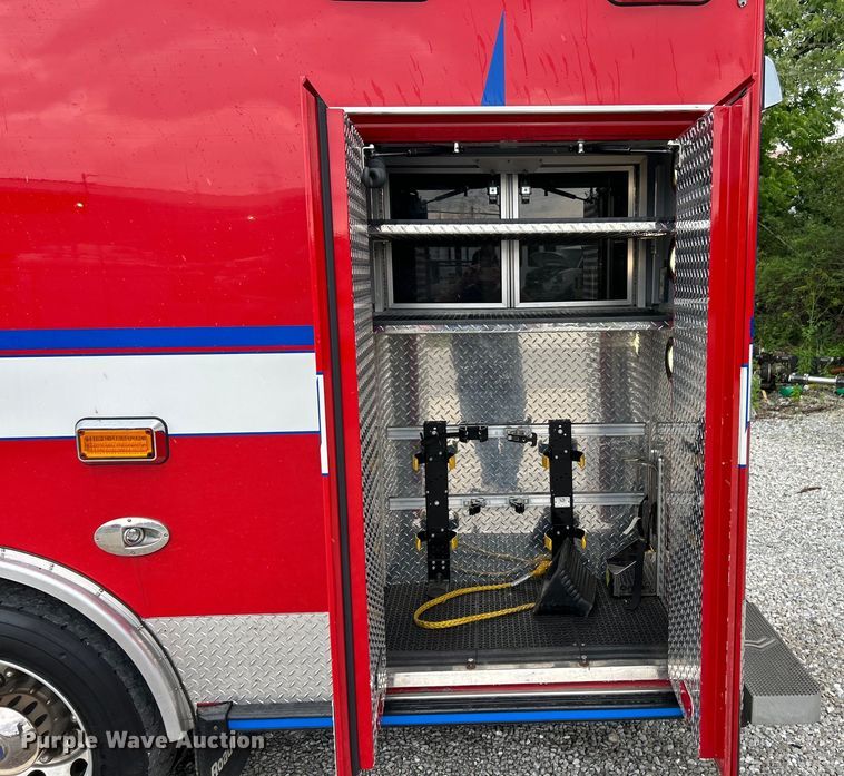 image for item EK4691 2010 International 4400 SBA LP ambulance