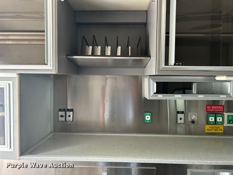 image for item EK4691 2010 International 4400 SBA LP ambulance