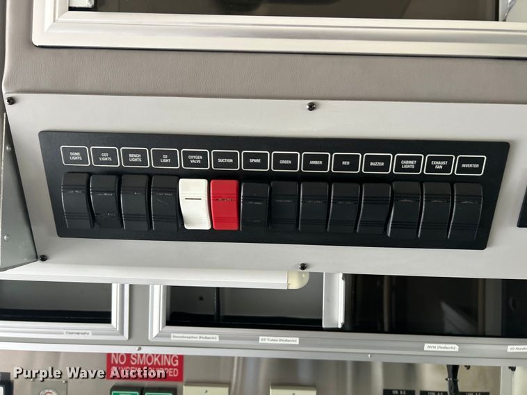 image for item EK4691 2010 International 4400 SBA LP ambulance