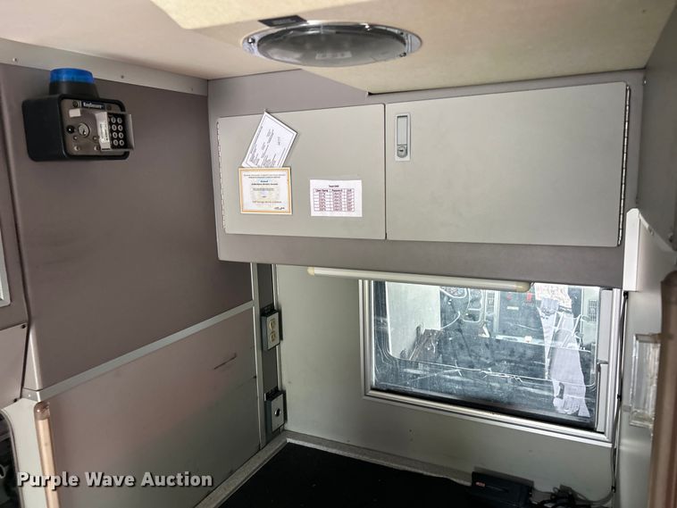 image for item EK4691 2010 International 4400 SBA LP ambulance