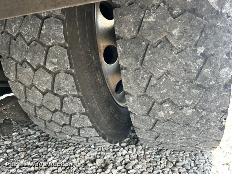 image for item EK4691 2010 International 4400 SBA LP ambulance