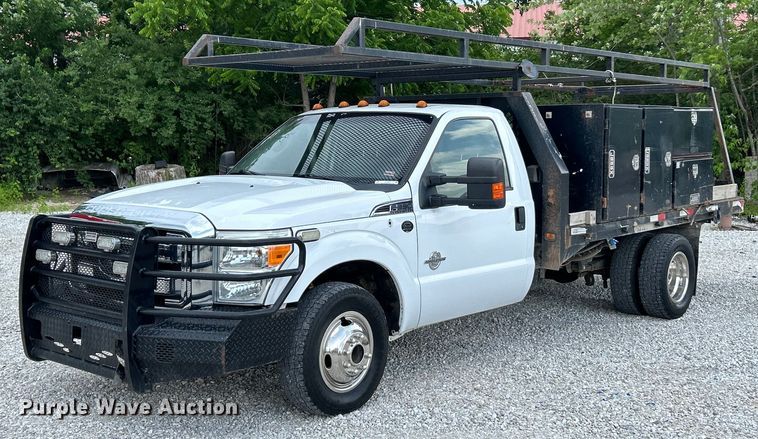 image for item EK4692 2011 Ford F350 Super Duty XLT flatbed pickup truck