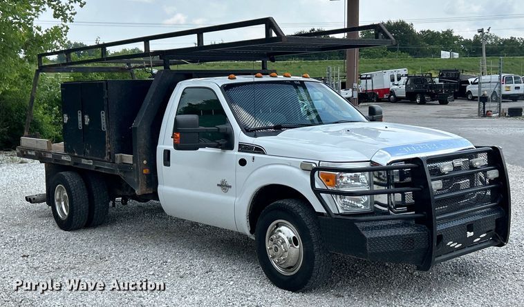 image for item EK4692 2011 Ford F350 Super Duty XLT flatbed pickup truck