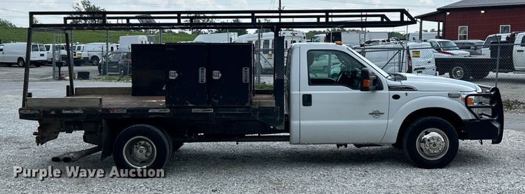 image for item EK4692 2011 Ford F350 Super Duty XLT flatbed pickup truck