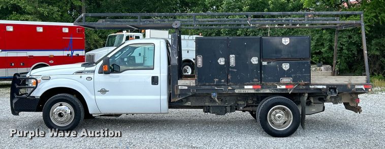 image for item EK4692 2011 Ford F350 Super Duty XLT flatbed pickup truck