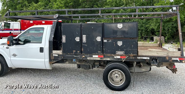 image for item EK4692 2011 Ford F350 Super Duty XLT flatbed pickup truck